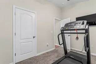 6838 Shimmering Dr, Lakeland, FL 33813 - Photo 13