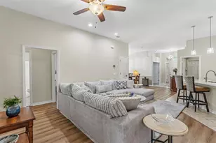 6838 Shimmering Dr, Lakeland, FL 33813 - Photo 19