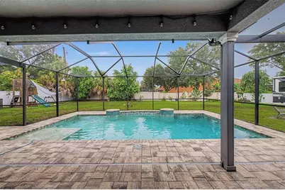 606 Royal Crest Drive, Brandon, FL 33511 - Photo 3