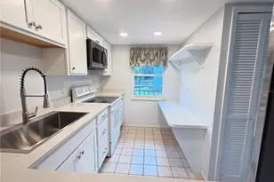 333 Lake Howard Dr NW, Winter Haven, FL 33880 - Photo 5