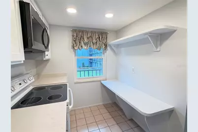 333 Lake Howard Drive NW #211B, Winter Haven, FL 33880 - Photo 3