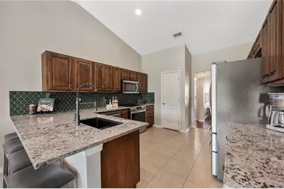 2752 Highlands Creek Drive, Lakeland, FL 33813 - Photo 15