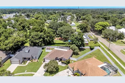 2219 Towering Oaks Circle, Seffner, FL 33584 - Photo 43