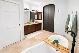 17802 St Lucia Isle Dr, Tampa, FL 33647 - Photo 45