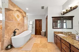 17802 St Lucia Isle Dr, Tampa, FL 33647 - Photo 47