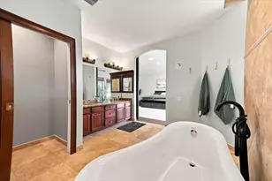 17802 St Lucia Isle Dr, Tampa, FL 33647 - Photo 39