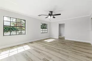 527 Princess Pl, Lakeland, FL 33803 - Photo 5