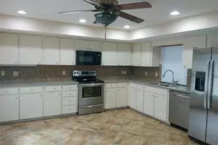 1601 Archers Path, Lakeland, FL 33809 - Photo 3