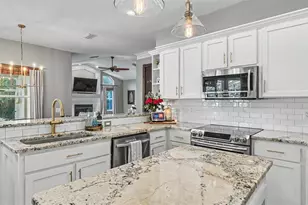 6590 Crescent Lake Dr, Lakeland, FL 33813 - Photo 11