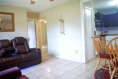 2721 Sunshine Drive N, Lakeland, FL 33801 - Photo 3