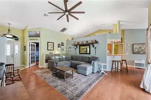7363 Beaumont Dr, Lakeland, FL 33810 - Photo 9