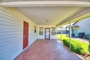 4860 Goldenview Ln, Lakeland, FL 33811 - Photo 7