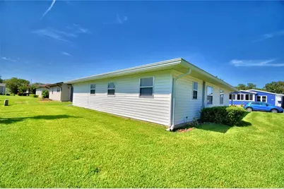 4860 Goldenview Lane, Lakeland, FL 33811 - Photo 3