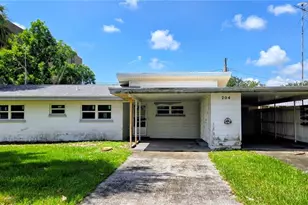204 Bobbie Cir, Lakeland, FL 33813 - Photo 1
