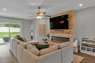6799 Treymont Dr, Lakeland, FL 33813 - Photo 11