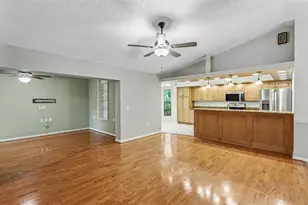 6625 Forestwood Dr W, Lakeland, FL 33811 - Photo 17