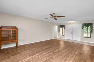1031 Rolling Woods Ln, Lakeland, FL 33813 - Photo 9