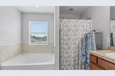2746 Walden Woods Drive, Plant City, FL 33566 - Photo 33