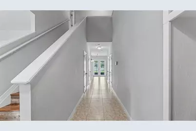 2746 Walden Woods Drive, Plant City, FL 33566 - Photo 5