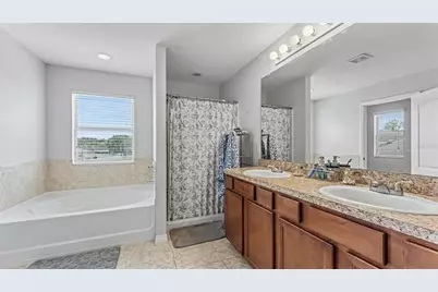 2746 Walden Woods Drive, Plant City, FL 33566 - Photo 31