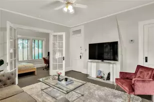 211 E Park St, Lakeland, FL 33803 - Photo 9