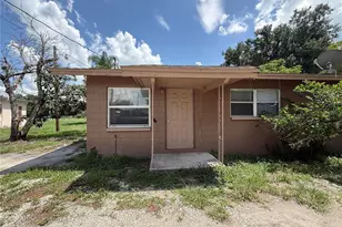 114 Court St SW, Fort Meade, FL 33841 - Photo 1