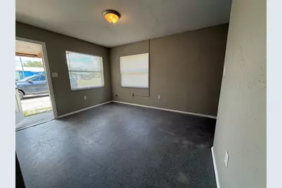 114 Court Street SW, Fort Meade, FL 33841 - Photo 3