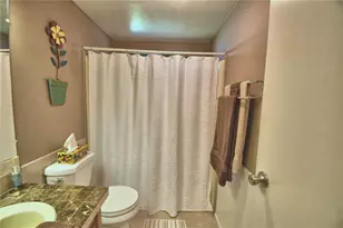 4901 Colonnades Cir E, Lakeland, FL 33811 - Photo 41
