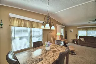 4901 Colonnades Cir E, Lakeland, FL 33811 - Photo 15