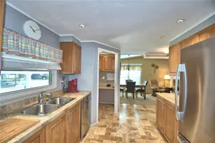 4901 Colonnades Cir E, Lakeland, FL 33811 - Photo 19