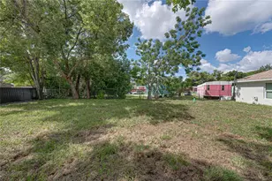 1217 Plant Ave, Lakeland, FL 33805 - Photo 11