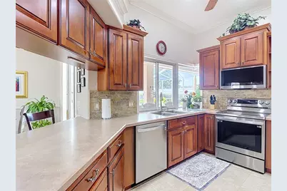 1953 Viewpoint Landings Road, Lakeland, FL 33810 - Photo 9