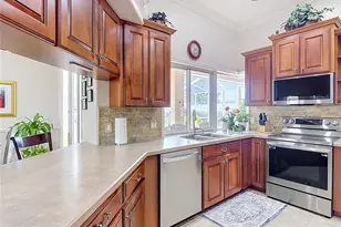 1953 Viewpoint Landings Rd, Lakeland, FL 33810 - Photo 9
