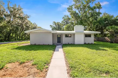 1112 N Pennsylvania Avenue, Plant City, FL 33563 - Photo 1