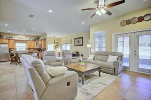 6785 High Knoll Dr, Lakeland, FL 33813 - Photo 9