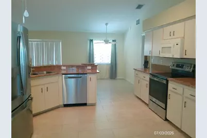 3273 Pebblebrooke Boulevard, Lakeland, FL 33810 - Photo 7