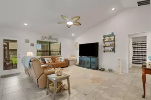 220 Heritage Park Ln, Mulberry, FL 33860 - Photo 5