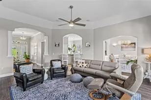 2775 Highlands Creek Dr, Lakeland, FL 33813 - Photo 3