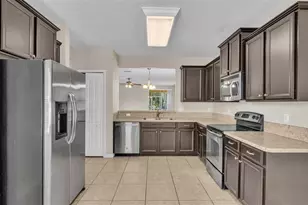 6838 Glenbrook Dr, Lakeland, FL 33811 - Photo 9