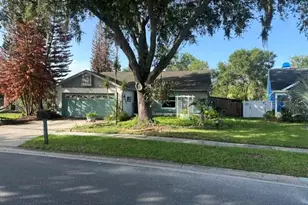 4729 S Dawnmeadow Ct, Plant City, FL 33566 - Photo 1