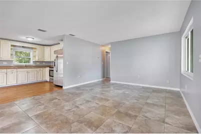 8316 Tupelo Dr, Temple Terrace, FL 33637 - Photo 5