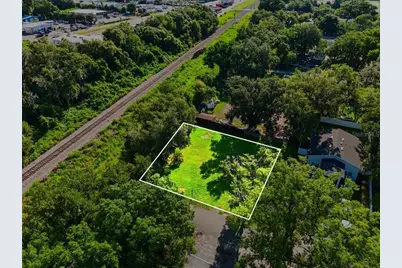 10 S Forest Street, Plant City, FL 33563 - Photo 9
