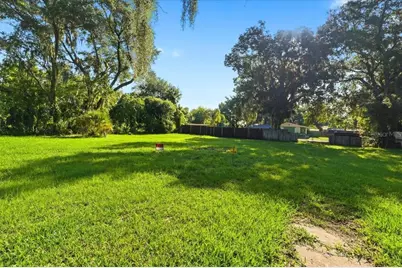 10 S Forest Street, Plant City, FL 33563 - Photo 7