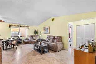4976 Pleasant Hollow Trail, Lakeland, FL 33811 - Photo 11