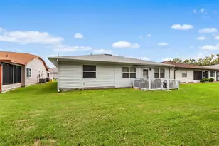 4976 Pleasant Hollow Trail, Lakeland, FL 33811 - Photo 3