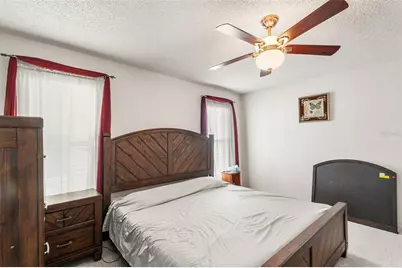 4976 Pleasant Hollow Trl, Lakeland, FL 33811 - Photo 19