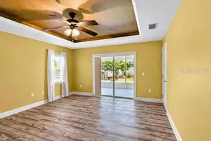 3975 Sunnywood Cir, Lakeland, FL 33812 - Photo 11