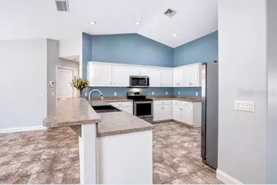 3975 Sunnywood Circle, Lakeland, FL 33812 - Photo 5