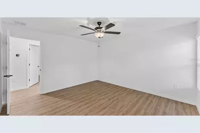 7540 Willow Wisp Drive W, Lakeland, FL 33810 - Photo 13