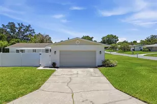 4828 Celia Cir W, Lakeland, FL 33813 - Photo 31